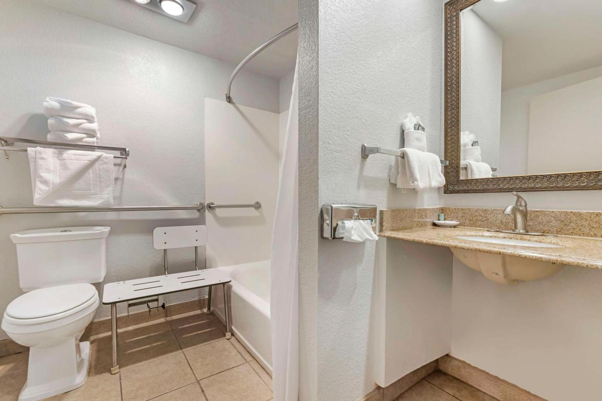 Western San Marcos 3* Morro Bay