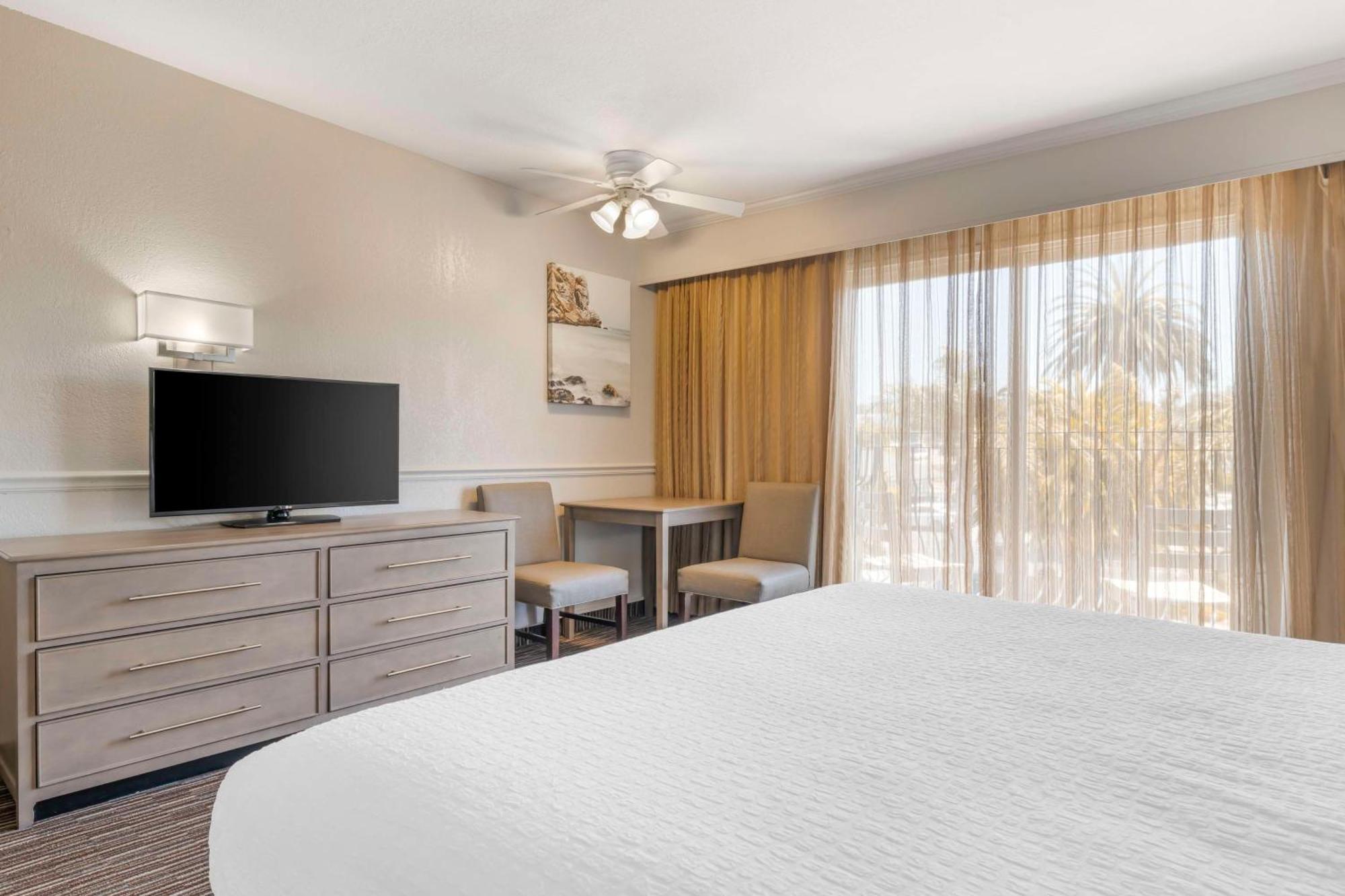 Western San Marcos 3*