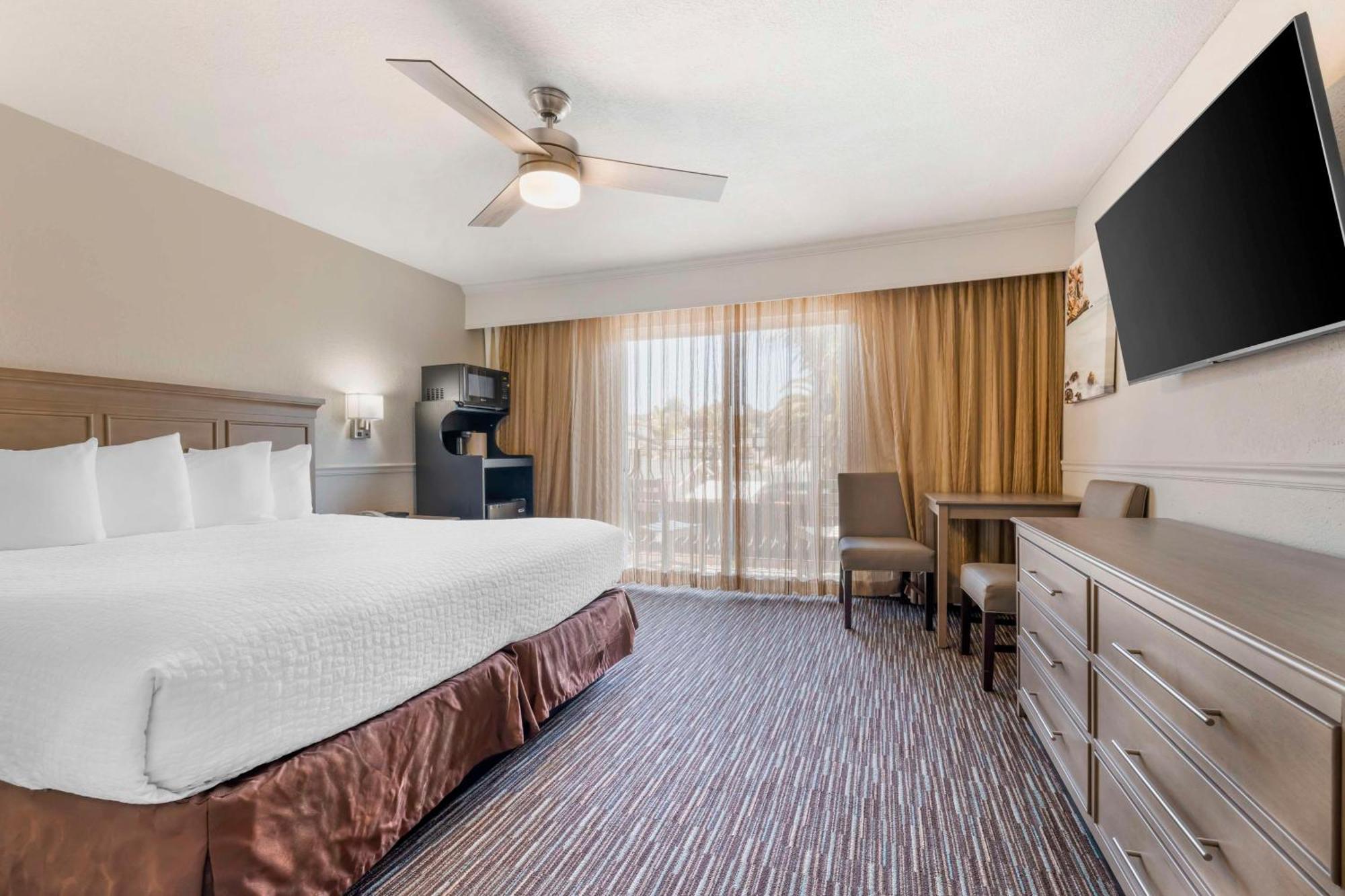 Western San Marcos 3* Morro Bay