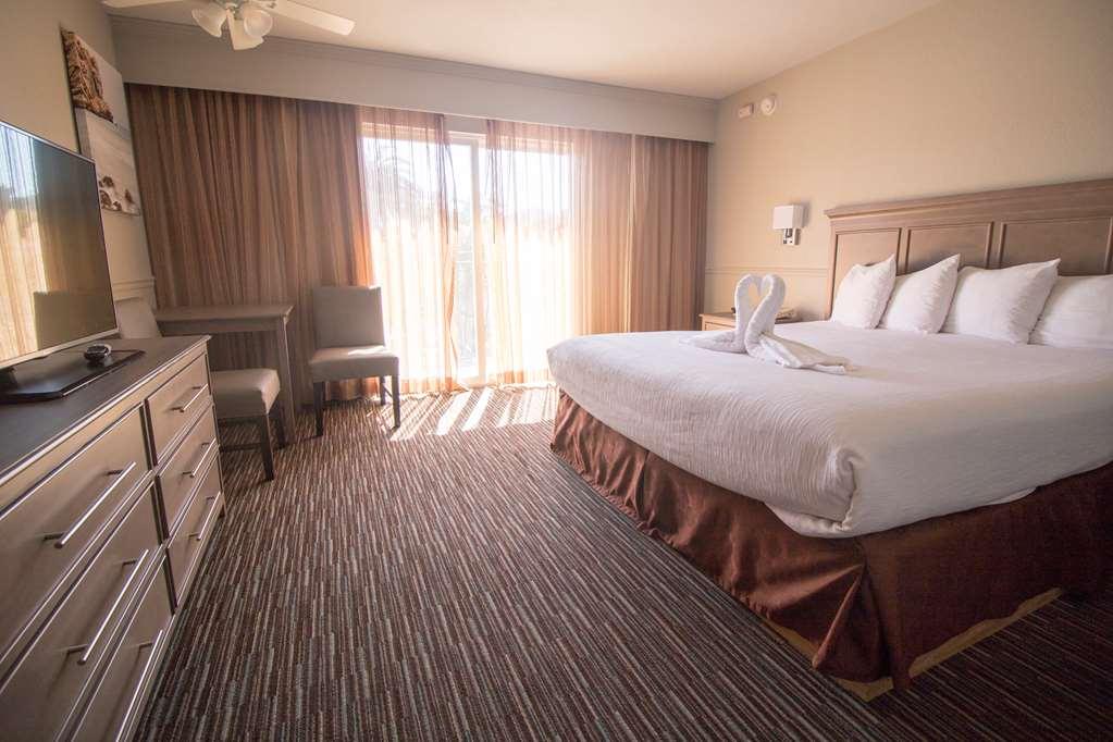 Western San Marcos 3*